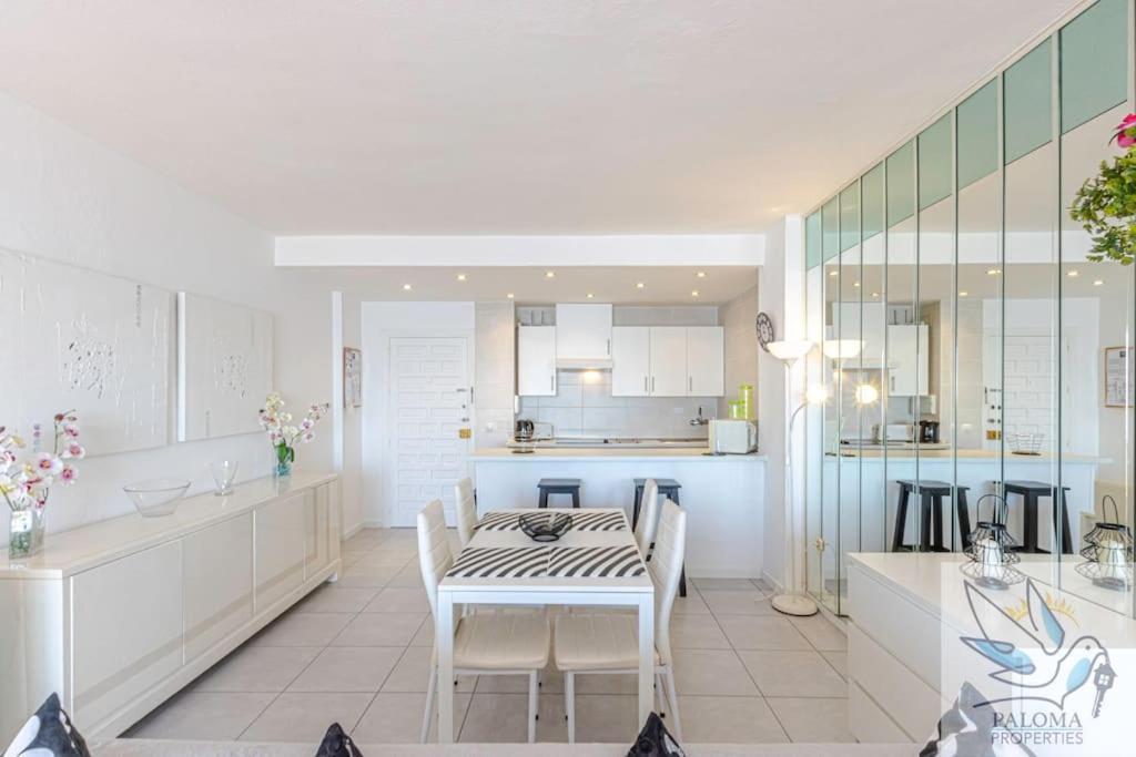 Wonderful With Water Park And Sea Views Apartment Benalmadena