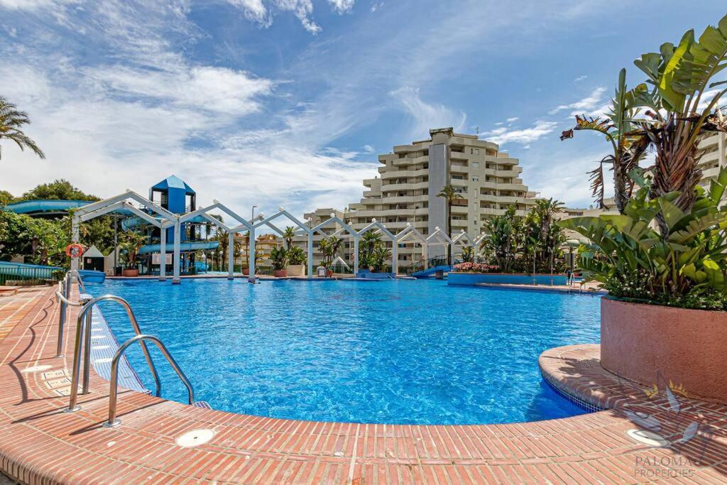 Wonderful With Water Park And Sea Views Apartment *