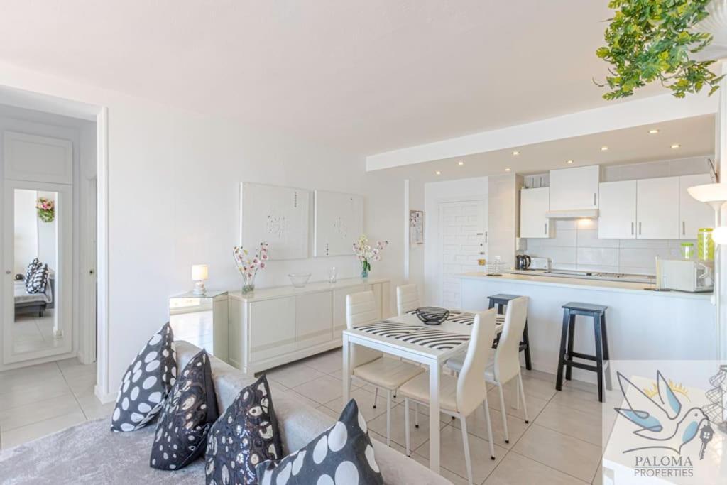 Wonderful With Water Park And Sea Views Apartment Benalmadena