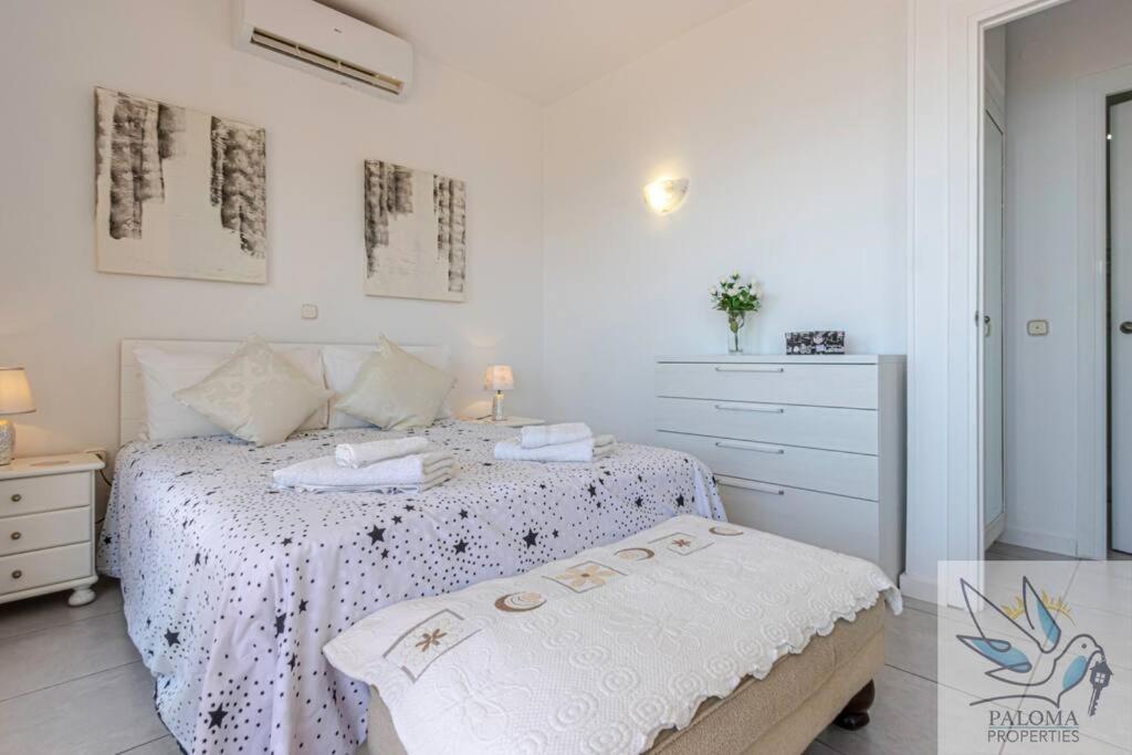 Wonderful With Water Park And Sea Views Benalmadena