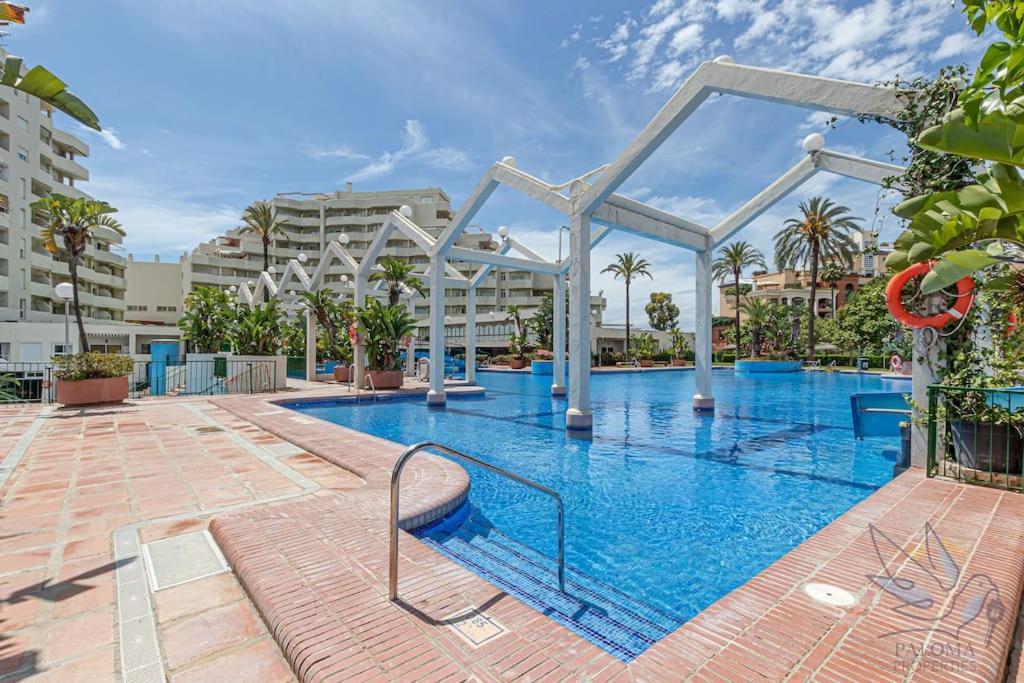 Apartment Wonderful With Water Park And Sea Views
