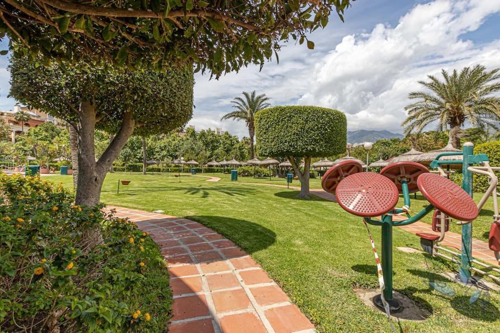 Wonderful With Water Park And Sea Views Apartment